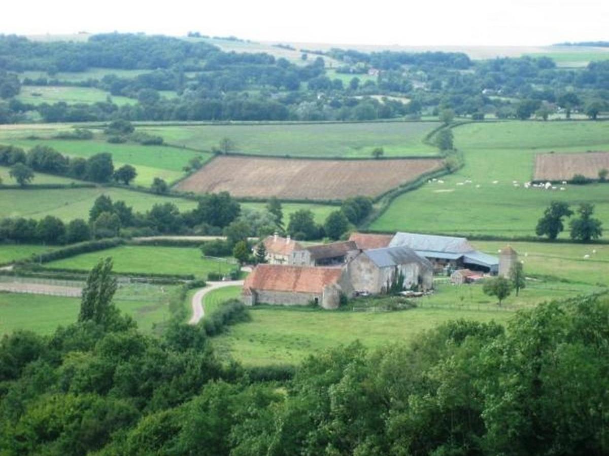 GITE Les Aubues Lormes Extérieur photo